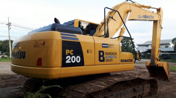 ขายดาวน์!! Komatsu PC200-8 ขายดาวน์!! Komatsu PC200-8