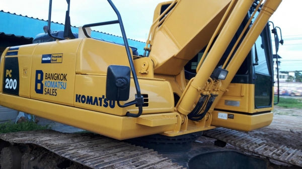 ขายดาวน์!! Komatsu PC200-8 ขายดาวน์!! Komatsu PC200-8