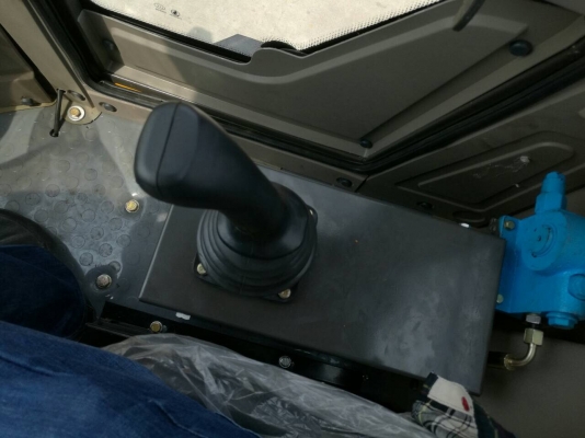 รถตักใหม่พร้อมใช้งาน T916