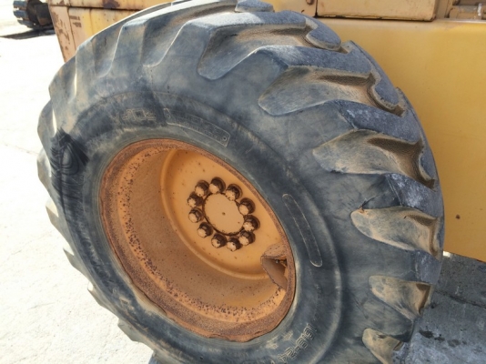 Komatsu 510 SN: 16227 นำเข้าจากญี่ปุ่น ถึงไทยแล้วครับ Komatsu 510 SN: 16227 นำเข้าจากญี่ปุ่น ถึงไทยแล้วครับ