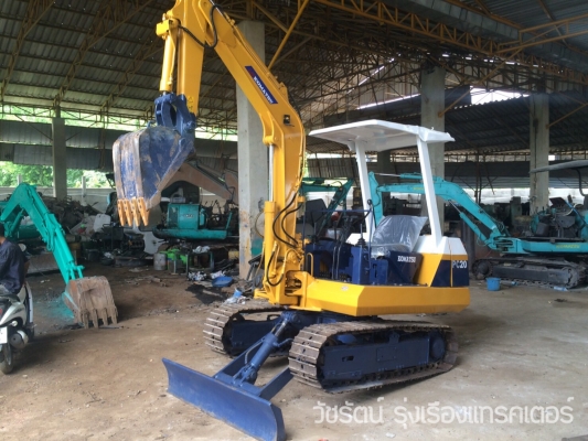 ขายด่วน รถแบคโฮ ขุด-ดัน KOMATSU PC20-5 พร้อมทำสีเก็บรายละเอียด พร้อมลงงาน ระบบทำงานไว เครื่องสวย มีเอกสารใบซื้อขาย   ราคา 250,000 ฿ (ต่อรองได้)  สนใจติดต่อ วัชรัตน์ รุ่งเรืองแทรคเตอร์ {ช่างบาส} โทร:092-5768909 096-5411713  {สนใจติดต่อเจ้าของโดยตรงรถราคาถู