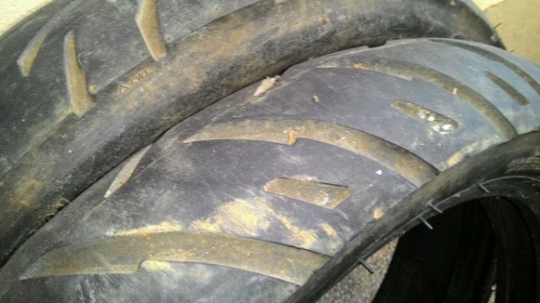 ขายยางขอบ110/17คู่ละ800