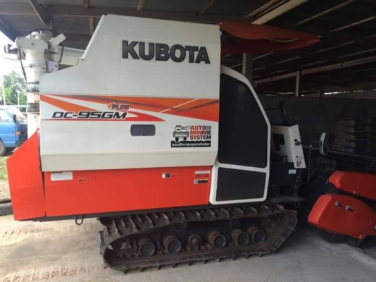 ขายรถเกี่ยวข้าว KUBOTA DC95GM PLUS ปี56 สภาพสวยมาก รถบ้านพร้อมลุยงาน เอกสารถูกต้อง เล่มทะเบียนพร้อมโอน ราคา640,000 สนใจโทร 090-8588220คุณนะ 093-3258446คุณบิว หรือเข้าดูสินค้าอื่นๆได้ที่ www.narong2truck.com หรือ www.truck.in.th/498 หรือเพจFacebook ณรงค์ ซ