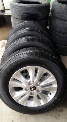 ขายล้อแม็ก revo 16" พร้อมยางปี16  สนใจติดต่อ ตาเล็ก ล้อและยางครับ 081-3747940