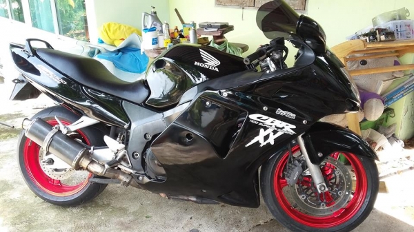 CBR1100 BLACKBIRD ทะเบียน ลด119000