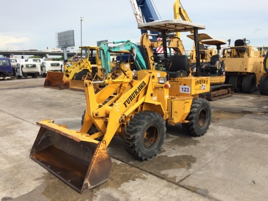 Furukawa FL30-1 (ขนาดเท่ากับ Komatsu WA30-5) จากญี่ปุ่น ถึงไทยแล้วครับ