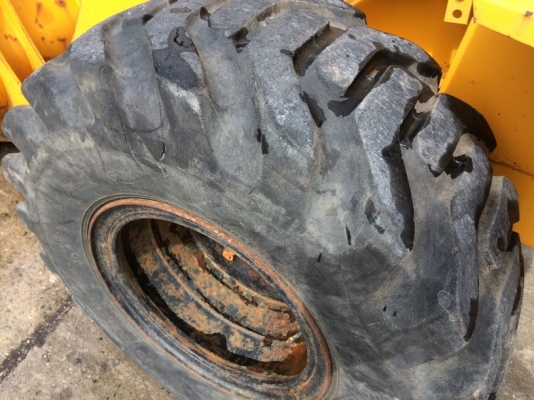 Furukawa FL30-1 (ขนาดเท่ากับ Komatsu WA30-5) จากญี่ปุ่น ถึงไทยแล้วครับ Furukawa FL30-1 (ขนาดเท่ากับ Komatsu WA30-5) จากญี่ปุ่น ถึงไทยแล้วครับ