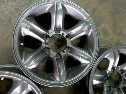 Max เล็บเหยี่ยว อีฃูสุ แท้ๆ ขอบ16 สวยๆ 1ชุด