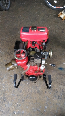 เครื่องสูบน้ำดับเพลิง (สูบเดียว)