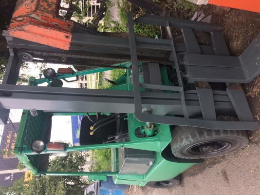 รถโฟล์คลิฟท์ mitsubishi รุ่นFD20-18 ดีเซล 2ตัน เสาสูง 3 เมตร ยางตัน สภาพสวยพร้อมใช้งาน(เก่านอก)