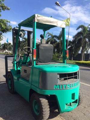 รถโฟล์คลิฟท์ mitsubishi รุ่นFD20-18 ดีเซล 2ตัน เสาสูง 3 เมตร ยางตัน สภาพสวยพร้อมใช้งาน(เก่านอก)