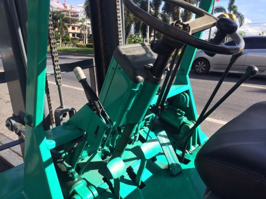 รถโฟล์คลิฟท์ mitsubishi รุ่นFD20-18 ดีเซล 2ตัน เสาสูง 3 เมตร ยางตัน สภาพสวยพร้อมใช้งาน(เก่านอก)