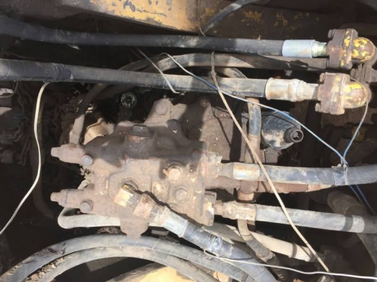 ขาย 535,000 KOMATSU PC200-5 เครื่องดี ปั้มแรง ไฟฟ้าครบ เอกสารเล่มทะเบียน รถสวยพร้อมใช้เอกสารพร้อมโอน รถอยู่ จ.ยโสธร 090-772-3710 090-772-3708 ขาย 535,000 KOMATSU PC200-5 เครื่องดี ปั้มแรง ไฟฟ้าครบ เอกสารเล่มทะเบียน รถสวยพร้อมใช้เอกสารพร้อมโอน รถอยู่ จ.ยโสธร 090-772-3710 090-772-3708