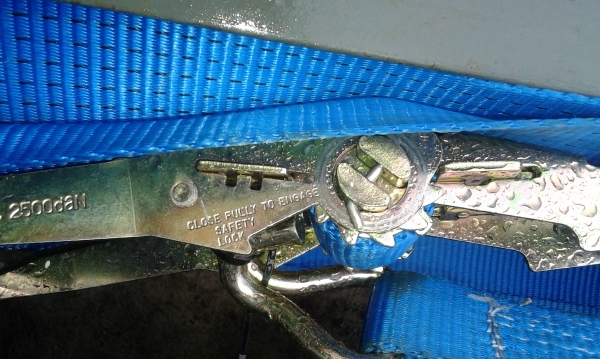 เชือกลากจูง