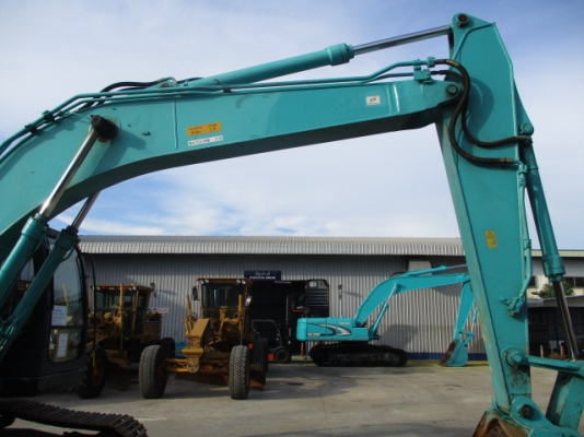 ขายรถแบคโฮ KOBELCO รุุ่น SK200-8 ปี 2008