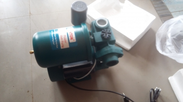 ปั๊มน้ำ