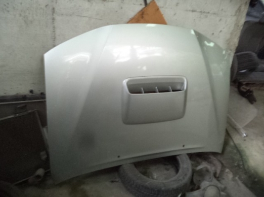 ฝากระโปรงหน้าวีโก้แชมป์ เดิมๆ