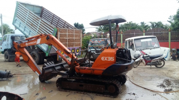 ขาย HITACHI EX 35 ถูกๆ ด่วน
