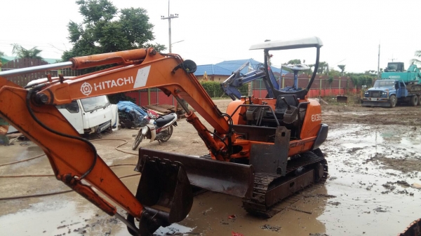 ขาย HITACHI EX 35 ถูกๆ ด่วน