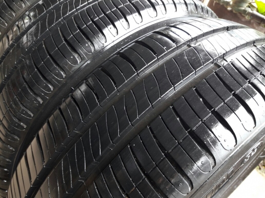 ยางMICHELIN รุ่น ENERGY xm2  185 60R15 สัปดาห์ที่29 ปี2015 ลงพื้นปลายปี2015ภาพสวยมากๆ ดอกเต็มๆ90\%คุ้มช้นาน