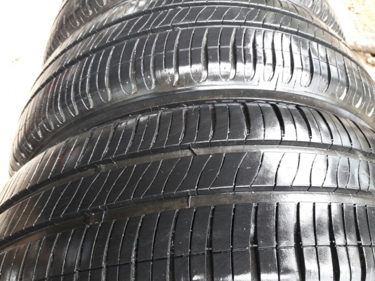 ยางMICHELIN รุ่น ENERGY xm2  185 60R15 สัปดาห์ที่29 ปี2015 ลงพื้นปลายปี2015ภาพสวยมากๆ ดอกเต็มๆ90\%คุ้มช้นาน