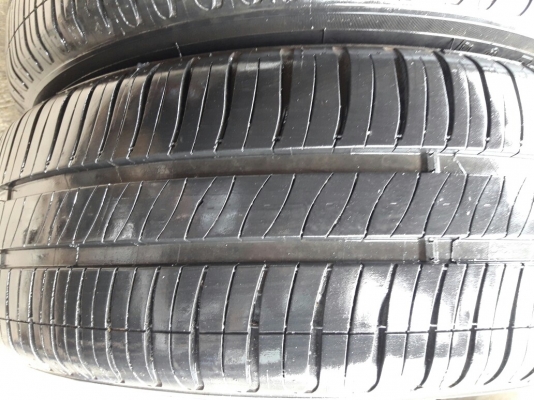 ยางMICHELIN รุ่น ENERGY xm2  185 60R15 สัปดาห์ที่29 ปี2015 ลงพื้นปลายปี2015ภาพสวยมากๆ ดอกเต็มๆ90\%คุ้มช้นาน