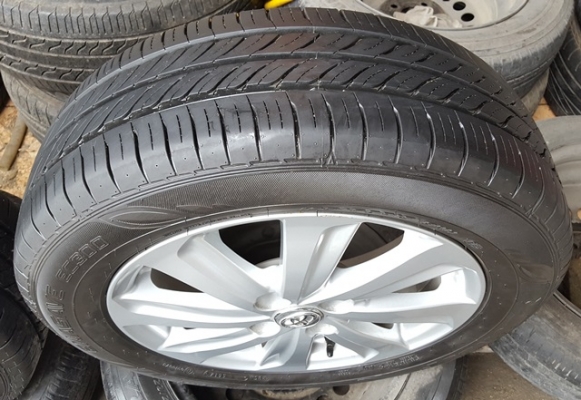 ขายล้อTOYOTA New VIOS ยางปี 5014 4 ล้อ