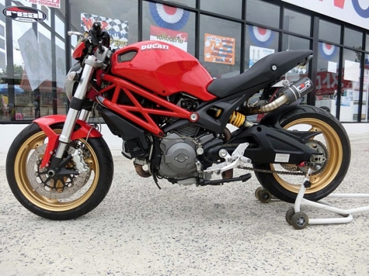 ขายDucati monster795 bookservice กุญแจ2ดอก card ครบ เเต่งนิดหน่อยเล่มพร้อมโอน