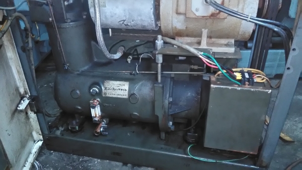 **ขายถูกๆ ปั้มลมมือสองจากญี่ปุ่น** MITSUI SEIKI 5แรง แบบสกรู  ทดสอบเรียบร้อย ทุกระบบทำงานได้ดีมากๆ ใช้งานมาไม่ถึง10,000ชม.นิ่งๆเงียบๆพร้อมใช้งานครับ