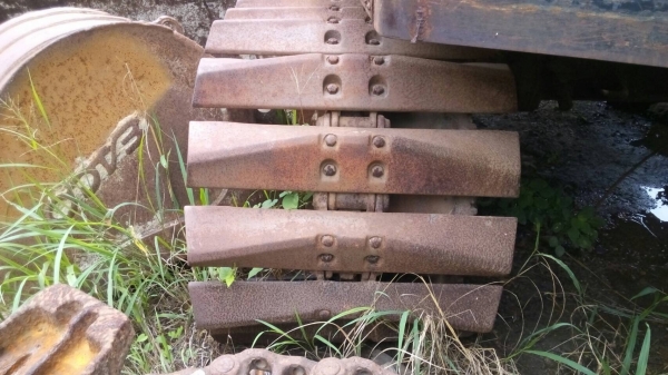 ขายโซ่พร้อมแผ่นรถแทรกเตอร์ CAT-D-4 ตีนเป็ดแผ่นแท้ โซ่เบอร์โก้ สภาพสวยมาก