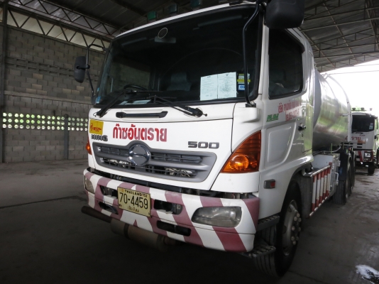 รถเบาท์ บรรทุกก๊าซ LPG 8ตัน เพลาเดียว มี 5 คัน