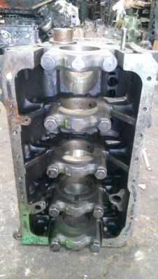 ขายเสื้อสูบรถแมคโค SK-120-5 สภาพสวย 4-B D-1-T ขายไม่แพงครับ