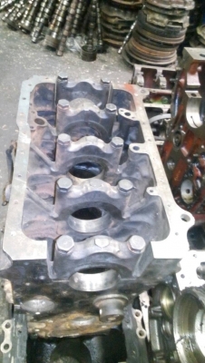 ขายเสื้อสูบรถแมคโค SK-120-5 สภาพสวย 4-B D-1-T ขายไม่แพงครับ