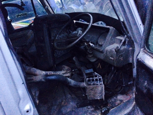 ขายหัวรถนิสสัน CW430