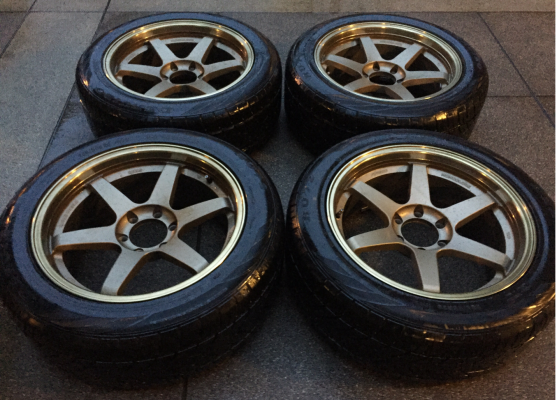 ล้อ Volk TE37 ขอบ20 ก้านตรง สภาพสวย ไม่มีซ่อม 6รู139 พร้อมยาง 265 50 20 ปลายปี15 ดอกเต็ม ใช้งานน้อย ราคาไม่แพง ล้อ Volk TE37 ขอบ20 ก้านตรง สภาพสวย ไม่มีซ่อม 6รู139 พร้อมยาง 265 50 20 ปลายปี15 ดอกเต็ม ใช้งานน้อย ราคาไม่แพง