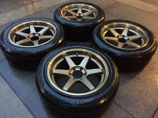 ล้อ Volk TE37 ขอบ20 ก้านตรง สภาพสวย ไม่มีซ่อม 6รู139 พร้อมยาง 265 50 20 ปลายปี15 ดอกเต็ม ใช้งานน้อย ราคาไม่แพง ล้อ Volk TE37 ขอบ20 ก้านตรง สภาพสวย ไม่มีซ่อม 6รู139 พร้อมยาง 265 50 20 ปลายปี15 ดอกเต็ม ใช้งานน้อย ราคาไม่แพง