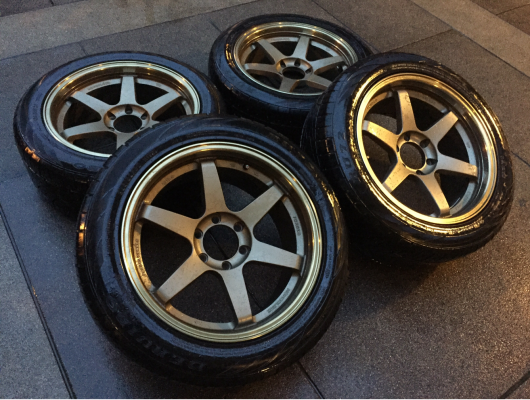 ล้อ Volk TE37 ขอบ20 ก้านตรง สภาพสวย ไม่มีซ่อม 6รู139 พร้อมยาง 265 50 20 ปลายปี15 ดอกเต็ม ใช้งานน้อย ราคาไม่แพง ล้อ Volk TE37 ขอบ20 ก้านตรง สภาพสวย ไม่มีซ่อม 6รู139 พร้อมยาง 265 50 20 ปลายปี15 ดอกเต็ม ใช้งานน้อย ราคาไม่แพง