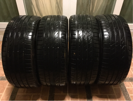 ยาง Dunlop 215 45 18 ปี15 ดอกเต็ม ใช้งานน้อย ราคาไม่แพง ยาง Dunlop 215 45 18 ปี15 ดอกเต็ม ใช้งานน้อย ราคาไม่แพง