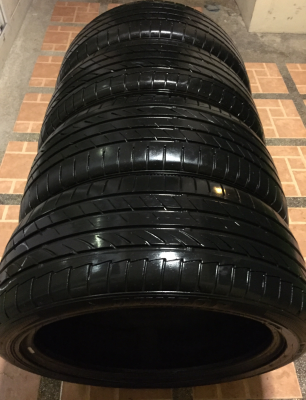 ยาง Dunlop 215 45 18 ปี15 ดอกเต็ม ใช้งานน้อย ราคาไม่แพง ยาง Dunlop 215 45 18 ปี15 ดอกเต็ม ใช้งานน้อย ราคาไม่แพง