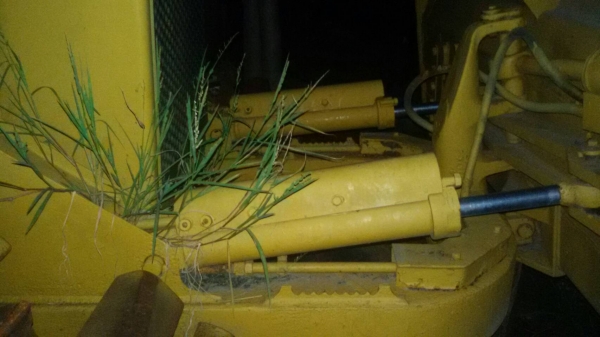 ขายรถแทร็คเตอร์ CAT.D4H.LGP (มีทะเบียน)