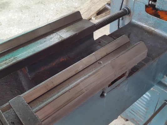 แท่นกลึง เชนเย่ ไต้หวัน 6 ฟุต 2 เพลา พร้อมใช้งาน ไฟบ้าน ด่วนๆๆ 76,000