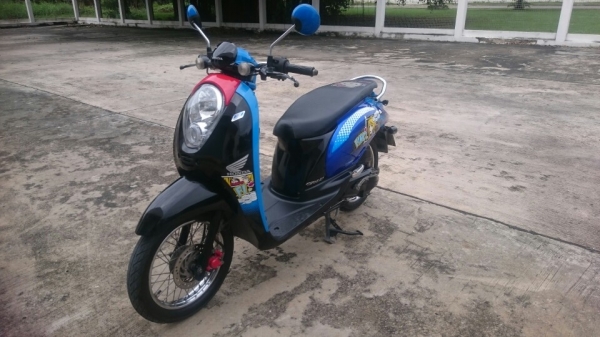scoopy i เครื่องเดิม พร้อมใช้งาน