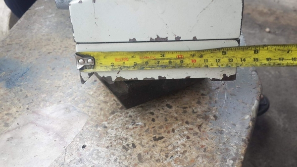 ขายครับขาย ยันศูนย์ ท้ายแท่นกลึง ลงตัวพอดีกับ แท่นกลึง สวิง 360 ขนาดอื่นตัดเสริม เติมแต่งเอา สภาพนางฟ้า ขายตัวละ 6500 บาท 0814583376 เอก ปทุม ขายครับขาย ยันศูนย์ ท้ายแท่นกลึง ลงตัวพอดีกับ แท่นกลึง สวิง 360 ขนาดอื่นตัดเสริม เติมแต่งเอา สภาพนางฟ้า ขายตัวละ 6500 บาท 0814583376 เอก ปทุม