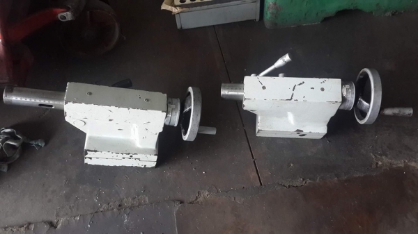 ขายครับขาย ยันศูนย์ ท้ายแท่นกลึง ลงตัวพอดีกับ แท่นกลึง สวิง 360 ขนาดอื่นตัดเสริม เติมแต่งเอา สภาพนางฟ้า ขายตัวละ 6500 บาท 0814583376 เอก ปทุม