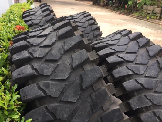ยาง Maxxis Treprador 37x12.5x16 ปลายปี14(3414) ลงพื้นปี15