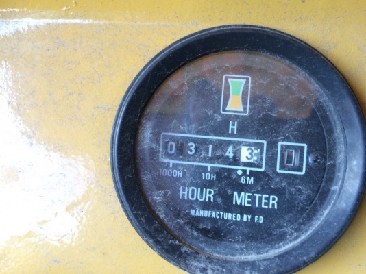 แทร็คเตอร์ Komatsu D20PL-5 ใบแทร็ค 80 นำเข้าจากญี่ปุ่น ไม่เคยใช้งานในไทย แทร็คเตอร์ Komatsu D20PL-5 ใบแทร็ค 80 นำเข้าจากญี่ปุ่น ไม่เคยใช้งานในไทย