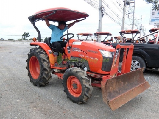 รถไถคูโบต้ามือสองสภาพดี รุ่น L3608SP คานล่าง พร้อมใช้ รถไถคูโบต้ามือสองสภาพดี รุ่น L3608SP คานล่าง พร้อมใช้