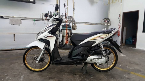 ขออนุญาตขาย HONDA CLICK 110-i NEW สีขาวมุก ฟรีค่าโอน ขออนุญาตขาย HONDA CLICK 110-i NEW สีขาวมุก ฟรีค่าโอน