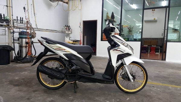 ขออนุญาตขาย HONDA CLICK 110-i NEW สีขาวมุก ฟรีค่าโอน ขออนุญาตขาย HONDA CLICK 110-i NEW สีขาวมุก ฟรีค่าโอน