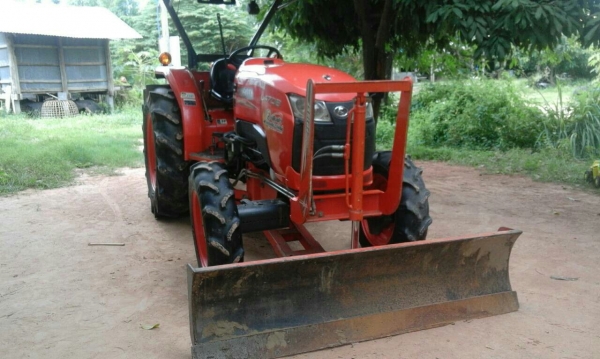 ขายคูโบต้า 47 สวยๆพร้อมใช้ครับอุปกร..ดันหน้า..ผานพรวน..คราด พร้อมใช้ครับ ขายคูโบต้า 47 สวยๆพร้อมใช้ครับอุปกร..ดันหน้า..ผานพรวน..คราด พร้อมใช้ครับ